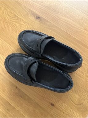 Floyd (little burgundy) Black Slip-On Loafers for Women